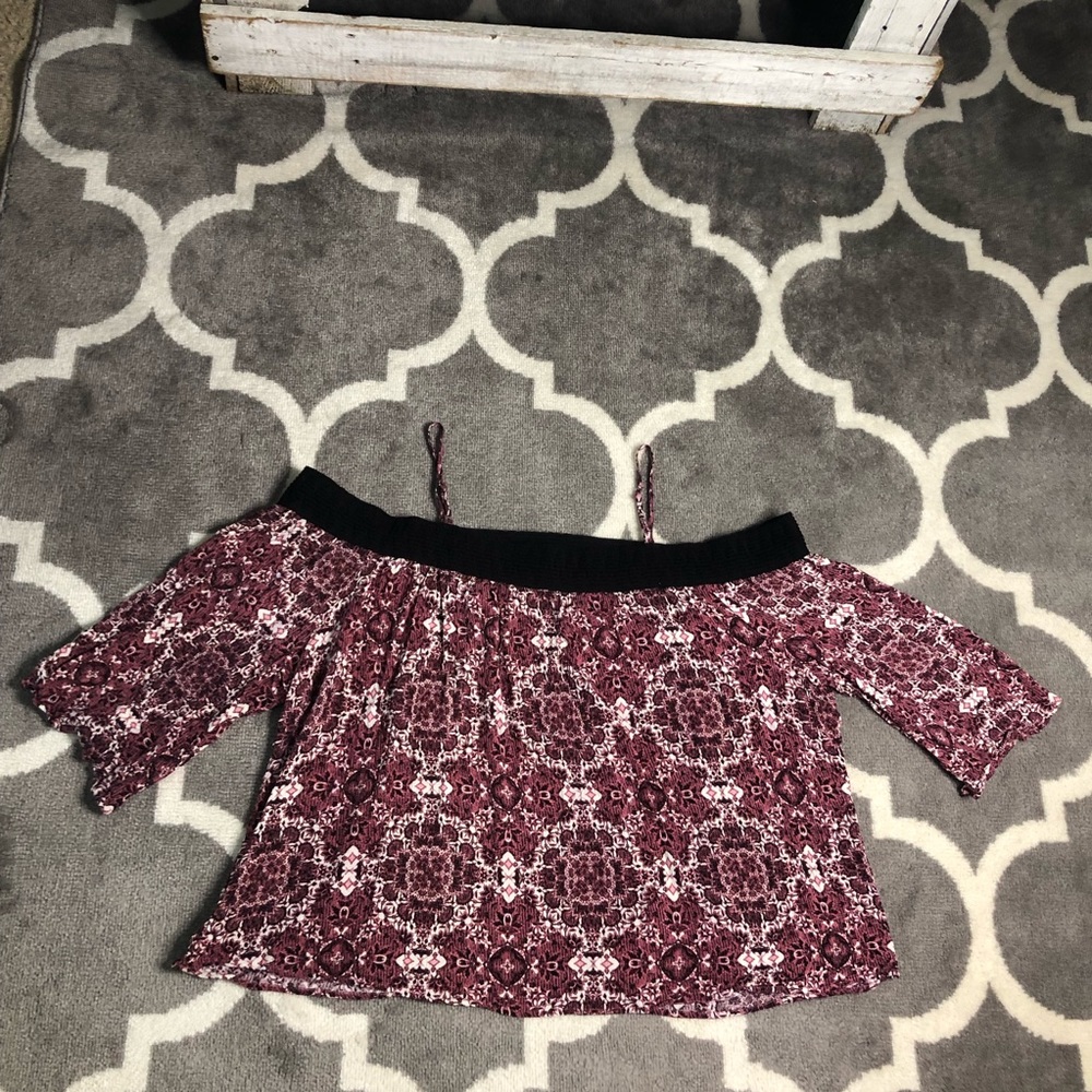 Maurices Blouse Womens Size 3x Red Off Shoulder Spaghetti Strap Multimedia